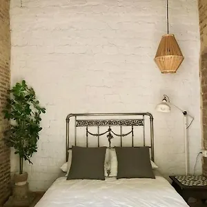 Privada E Independiente En Triana Apartamento
