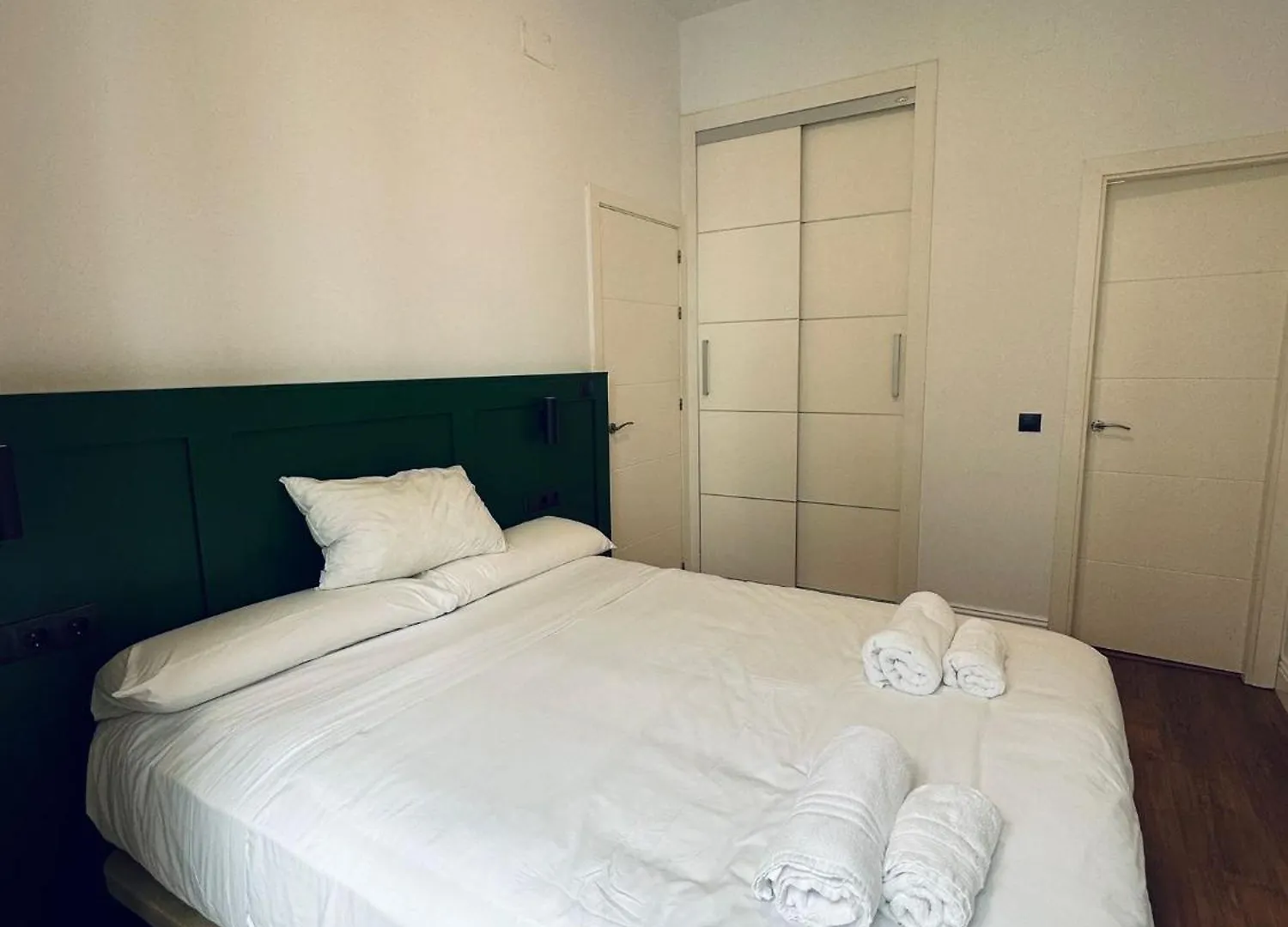 Catedral Square Apartment Seville 0*,